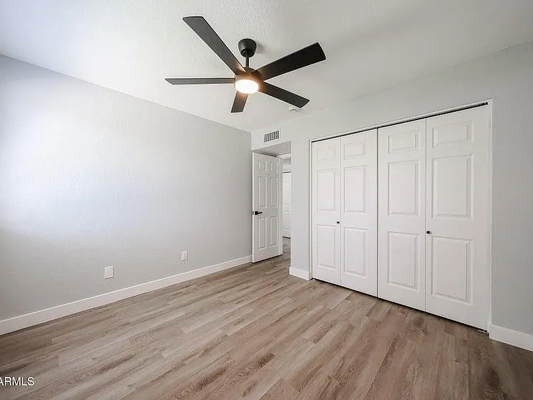 3951 E Waltann Ln — Photo 13