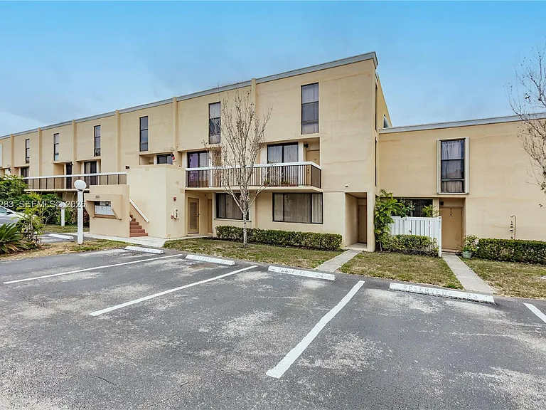 2931 SW 87th Ter #1921 — Photo 37