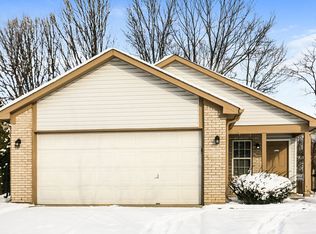 8904 Lighthorse Dr, Indianapolis, IN