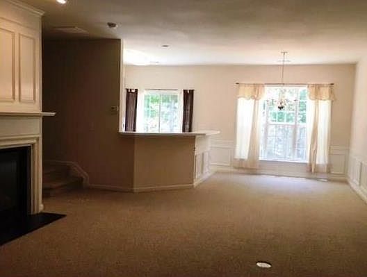 2nd image of 3615 Postwaite Cir