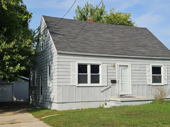 1212 Crawford St, Flint, MI 48507