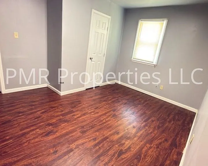 1407 NW Lake Ave — Photo 3