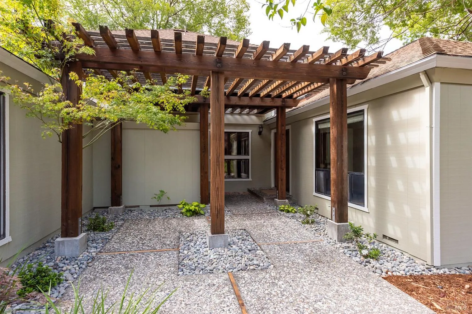 500 Los Arboles Way - Photo 2