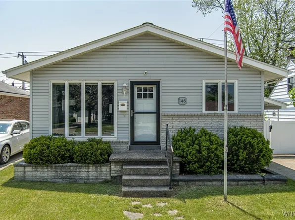 146 Woodcrest Dr, Amherst, NY 14226