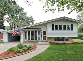 1187 Hewitt Dr, Des Plaines, IL 60016