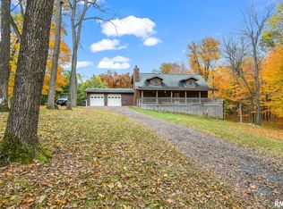5012 Kinsinger Ln, Pleasant Plains, IL 62677