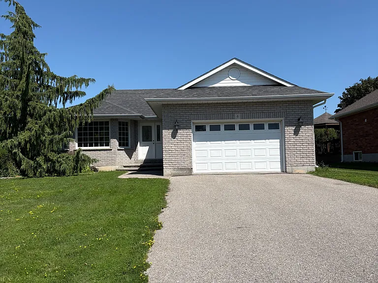 8 Whitney Ct — Photo 2