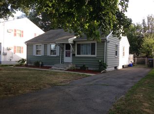 32 Arthur St, Springfield, MA 01104