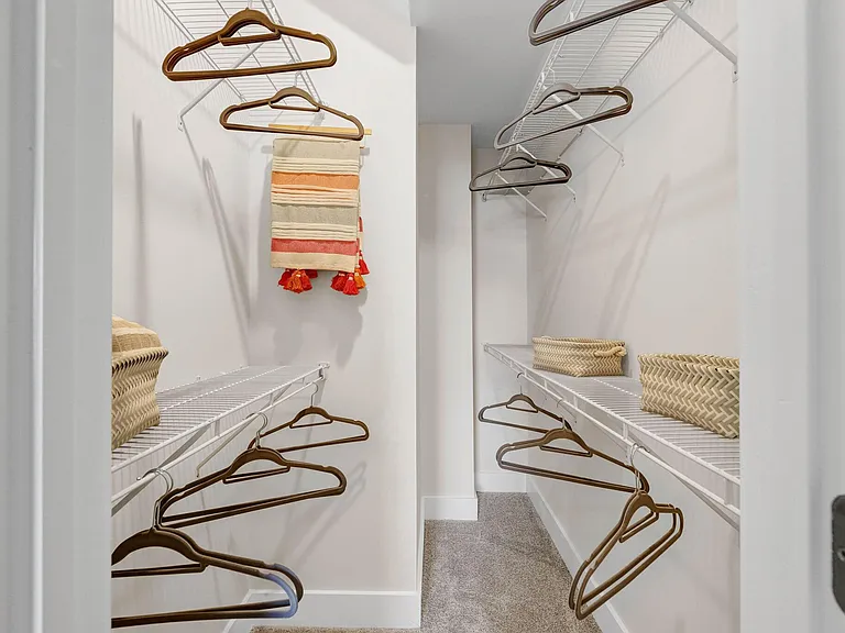 SPACIOUS WALK-IN CLOSETS
