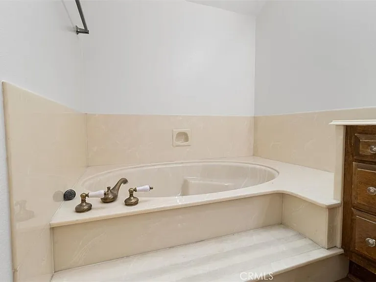 480-101 Kakkis Dr — Photo 52