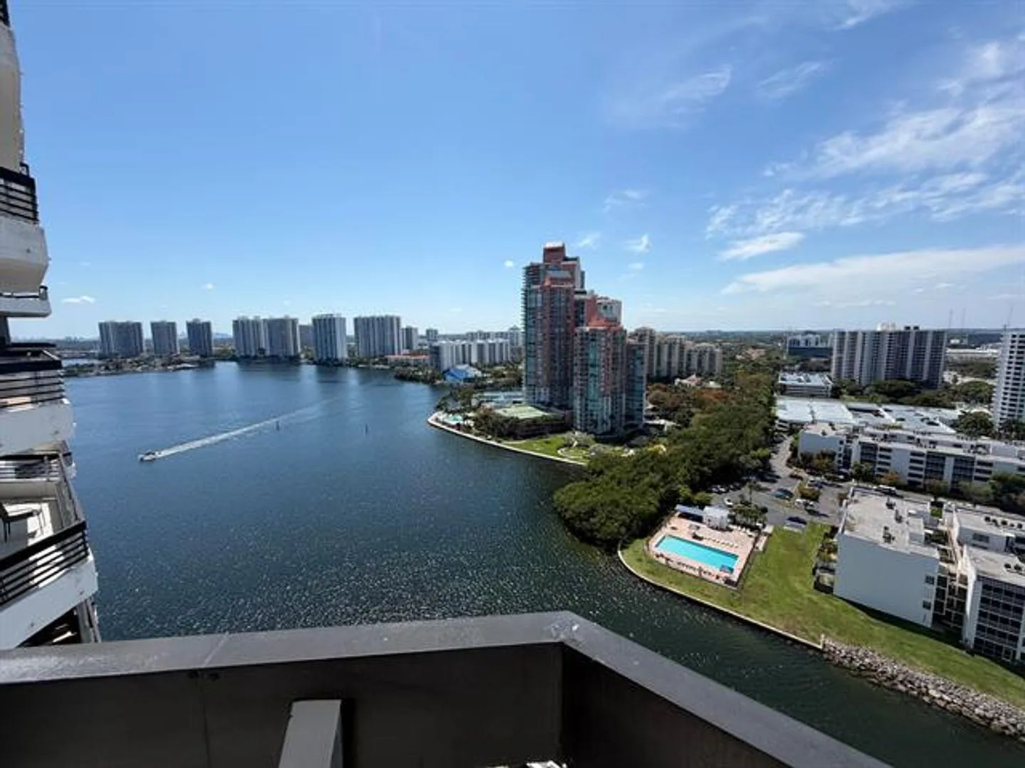 3530 Mystic Pointe Dr cu-2303, Aventura, FL 33180 — Photo 1