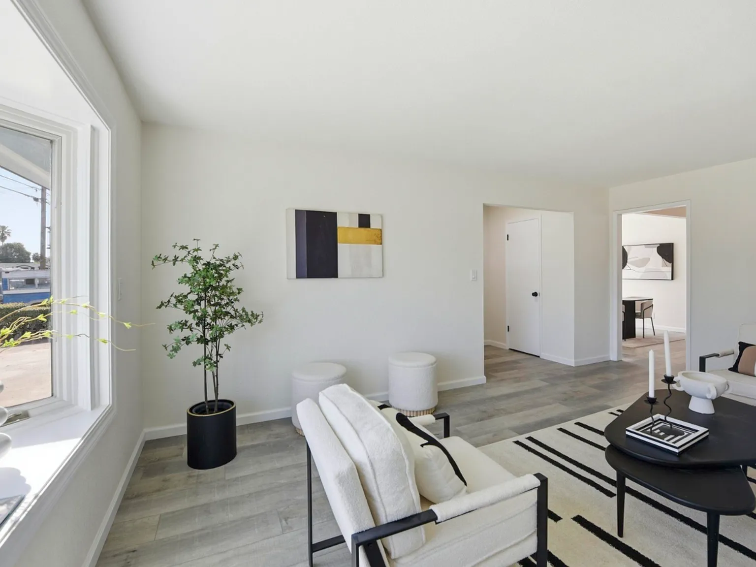 3 bed, 1151 sqft, $4,200 — Photo 4