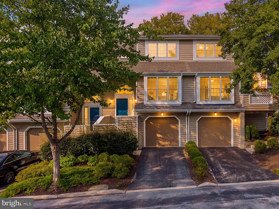 79 Andover Ct