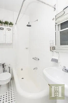 Rented by Halstead Real Estate | media 31