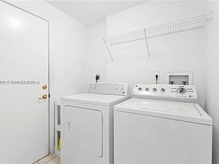 5527 NW 113th Ave #Townhouse 5527 — Photo 25