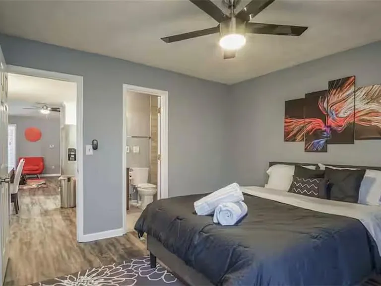 846 Park Pl NE — Photo 5