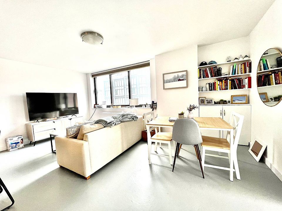 1st image of 376 Broadway APT 14F