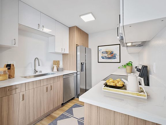 2nd image of 25829 Viana Ave APT 9