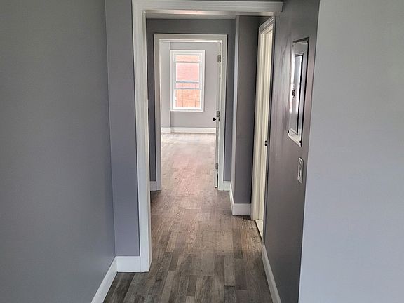 2nd image of 4 Orange St #8