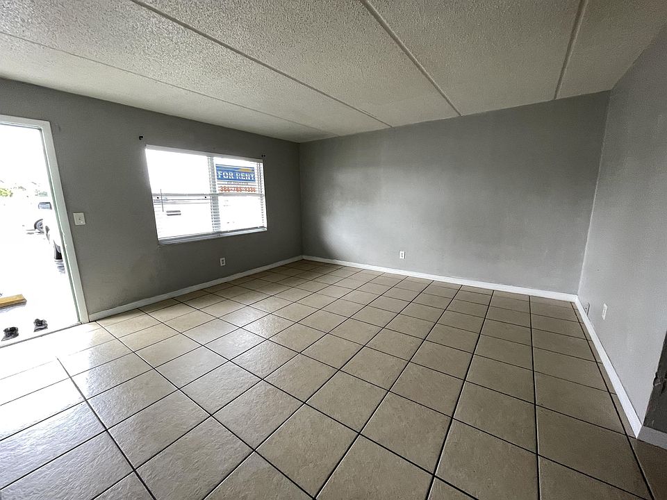 1st image of 4064 Halifax Dr #2