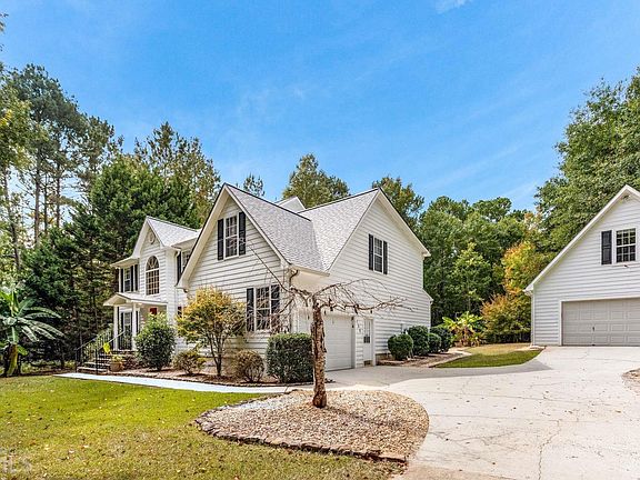 2nd image of 135 Hillred Dr