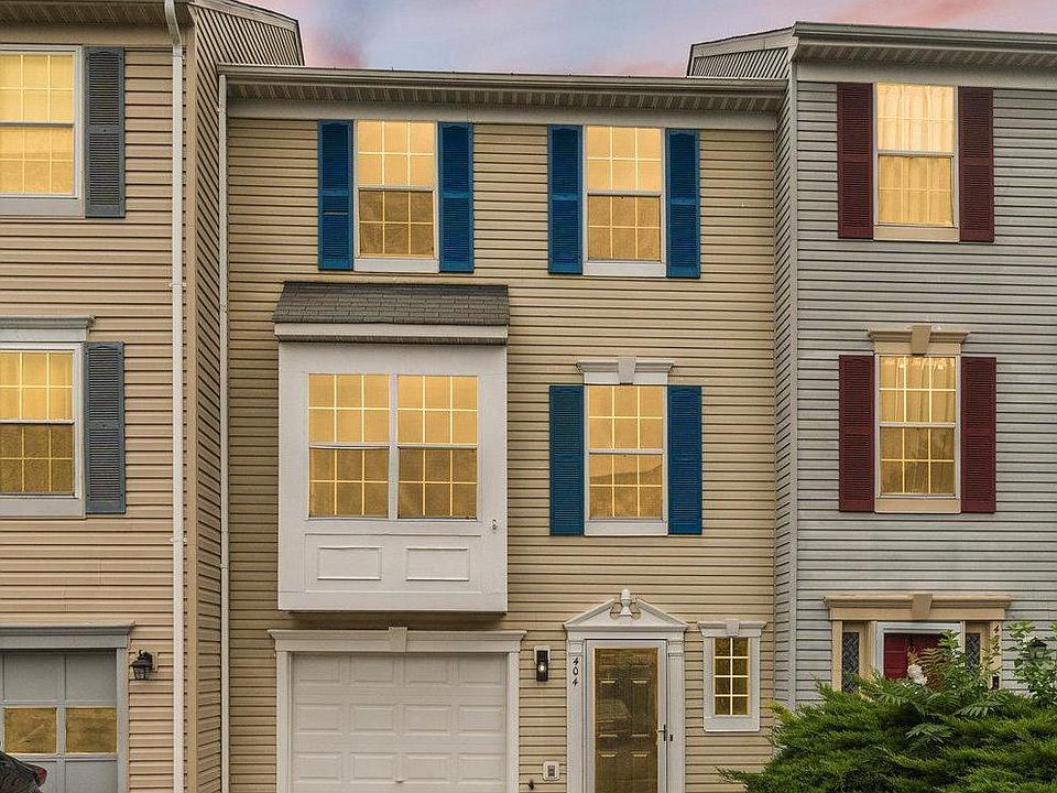 1st image of 404 Barrows Ct