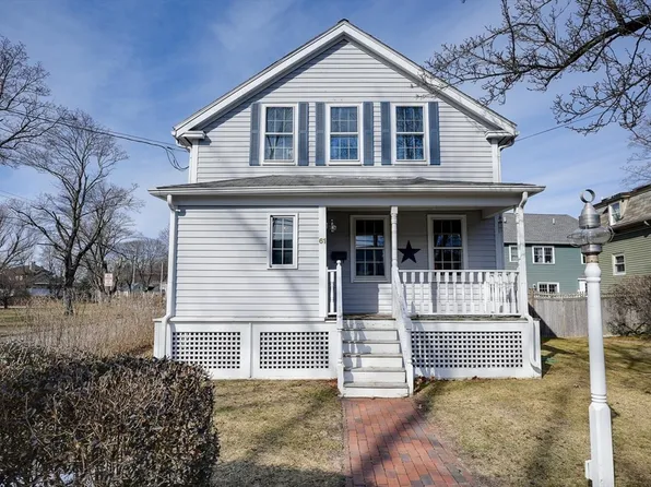 61 Lake St, Winchester, MA 01890