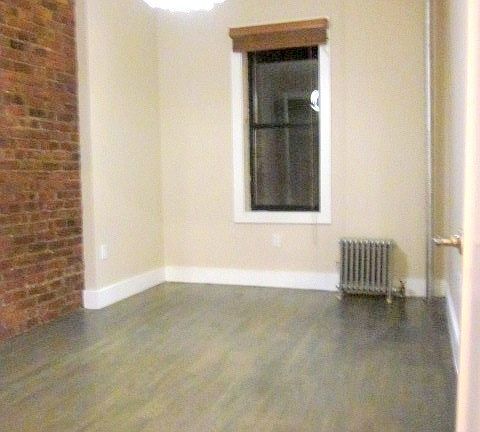 3rd image of 340 Roebling St Ste 3