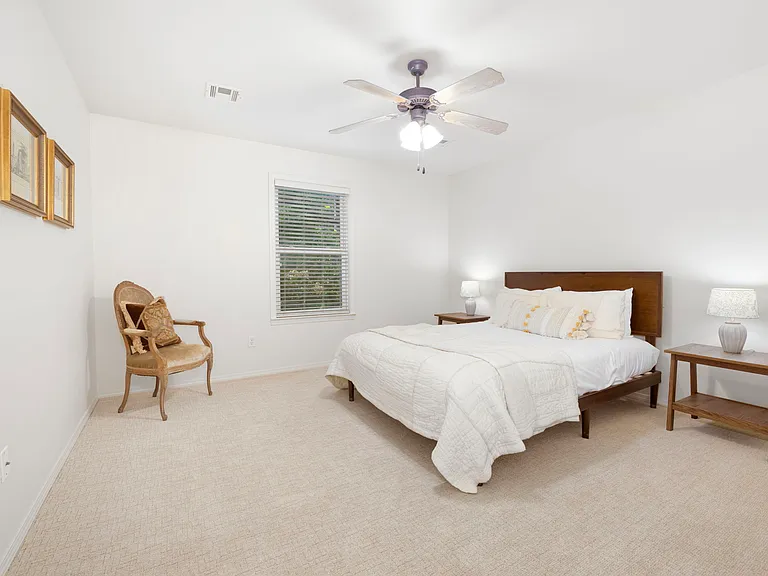 2017 NW Desoto Dr — Photo 17