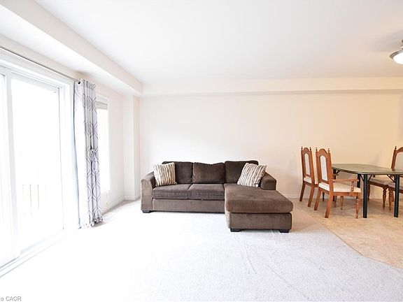 5th image of 52 Meadowridge St