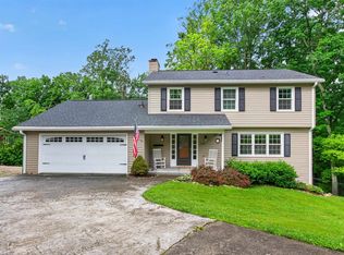 435 Tomahawk Dr, Christiansburg, VA 24073