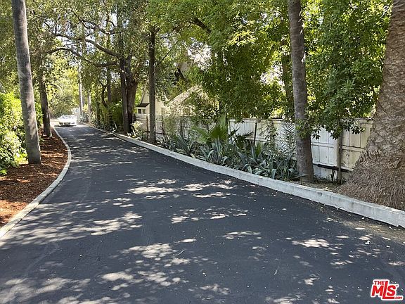 2nd image of 17036 Rancho St