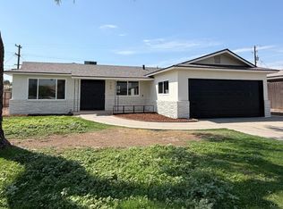 165 W Deodar Ln, Lemoore, CA 93245