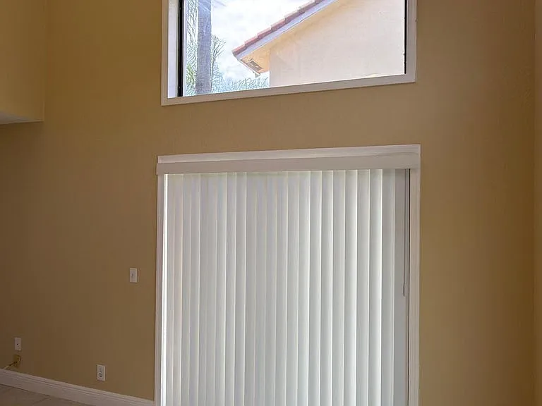 13769 Yarmouth Dr — Photo 2