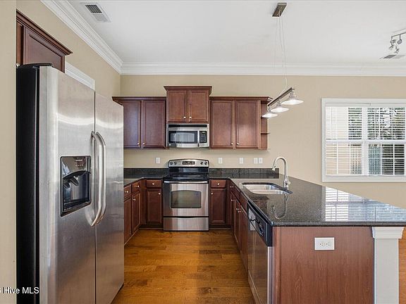 4th image of 4838 Exton Park Loop