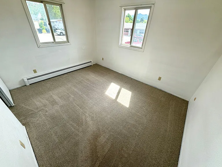 1431 Aspen St. — Photo 3
