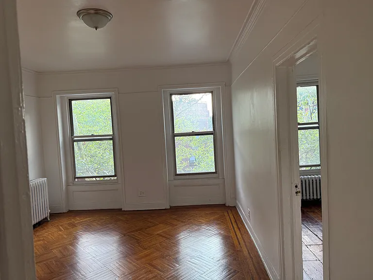 429 Clermont Ave #4 — Photo 6