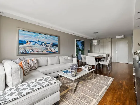 165 W 66th St APT 18D, Manhattan, NY 10023