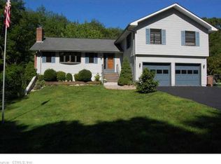 34 S Cobblers Ct E, Niantic, CT 06357