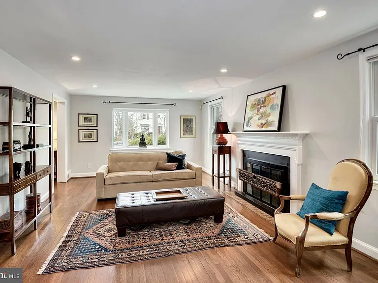 4708 Yuma St NW — Photo 4