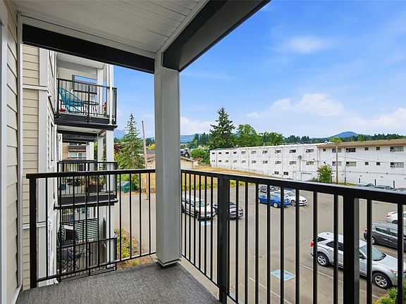 3rd image of 3855 11th Ave #313