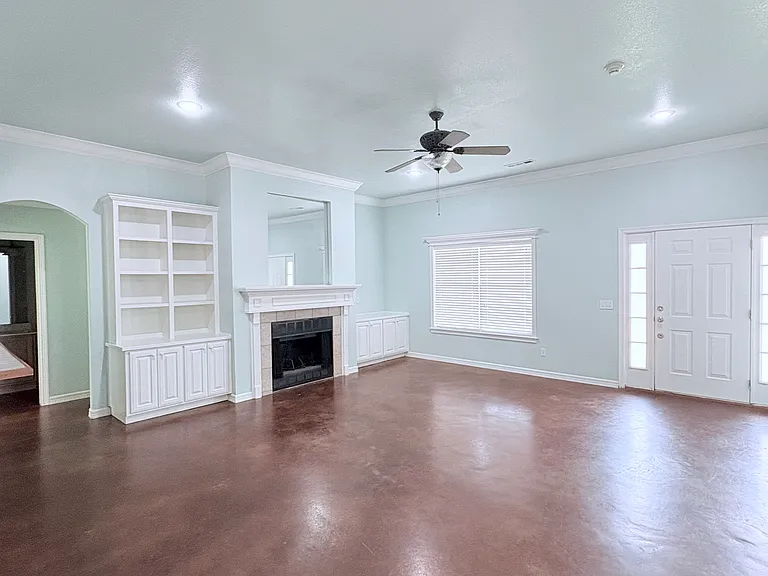 4389 E Holiday Dr — Photo 6