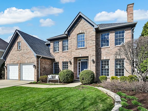 3rd image of 708 Fairfield Ct