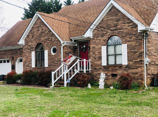 237 Overbrook Dr, Rossville, GA 30741