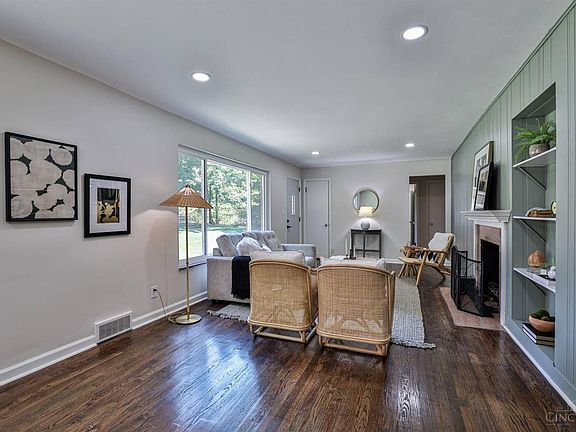 4th image of 340 Mayview Forest Dr