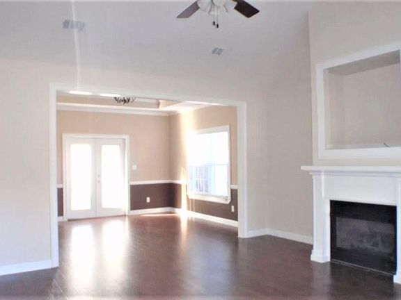 4th image of 4116 Whithorn Way