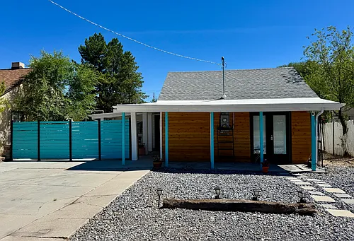 1559 W Shelley Ave Photo 1