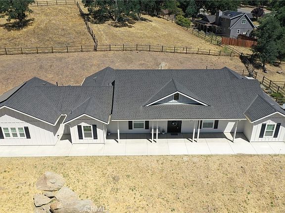 3rd image of 25904 Bear Valley Rd