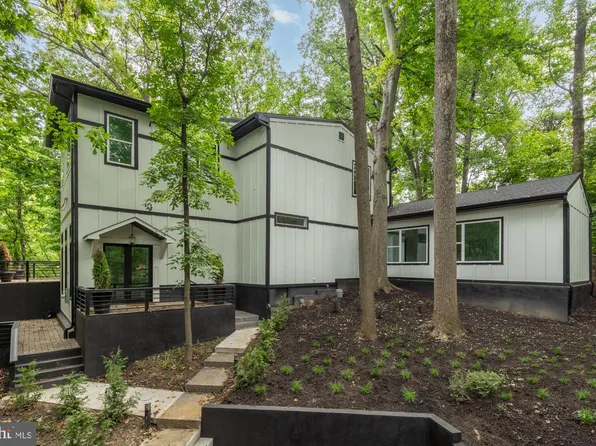 811 Sligo Creek Pkwy, Takoma Park, MD 20912