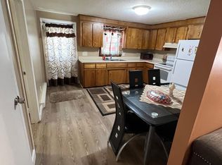 2 Wysocki Dr APT 15, Dudley, MA 01571